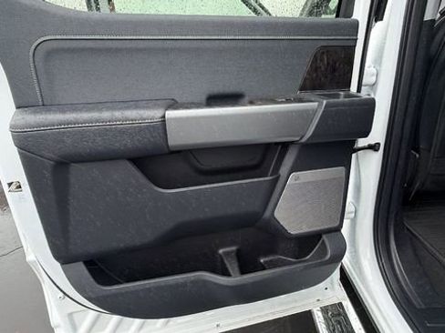 New 2026 Ford F250 Lariat w/ Chrome Package image 15