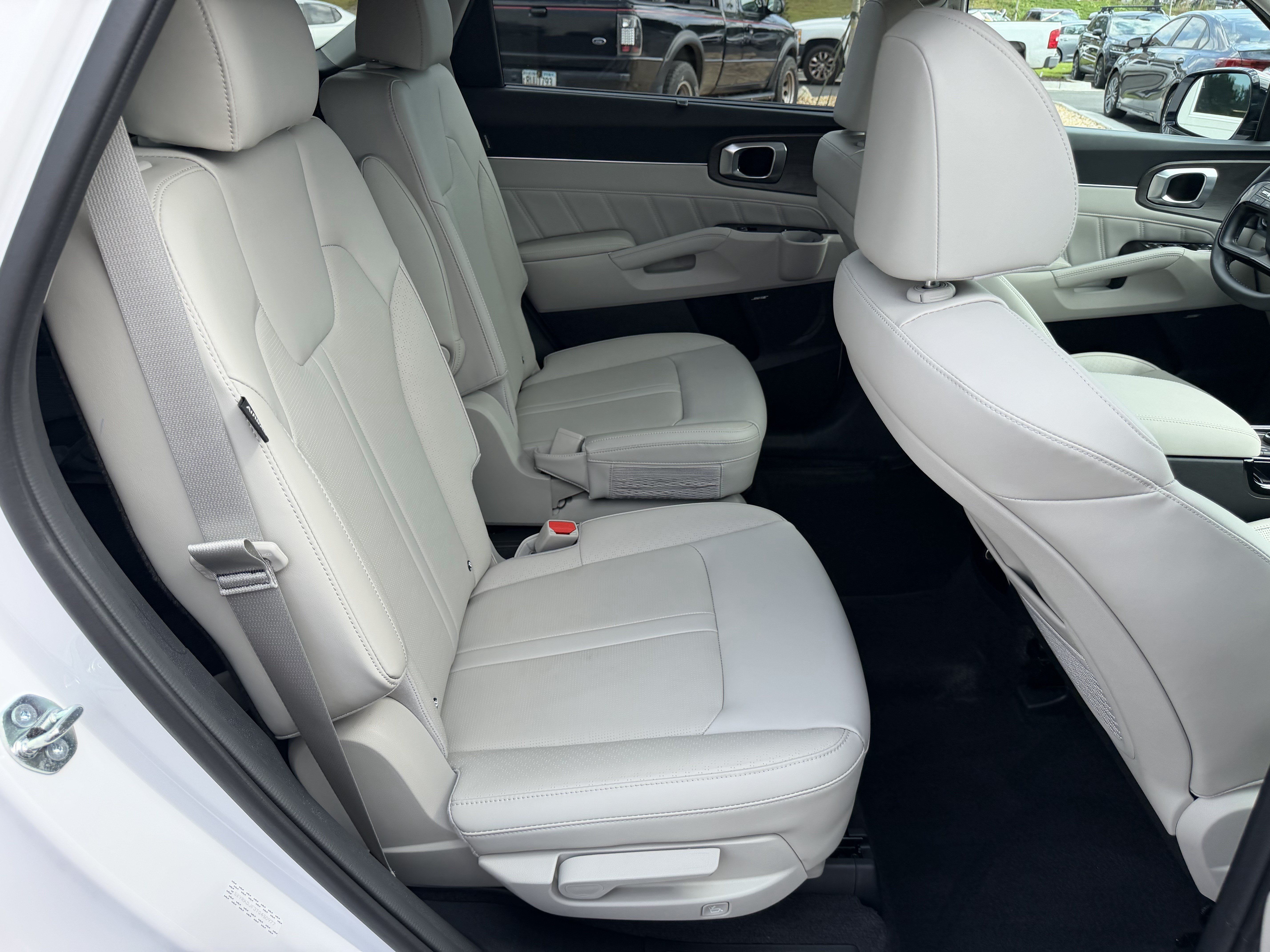Certified 2026 Kia Sorento SX AWD/4WD image 15