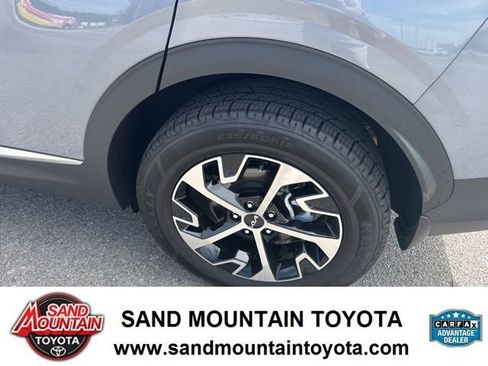Used 2023 Kia Sportage EX AWD/4WD image 12