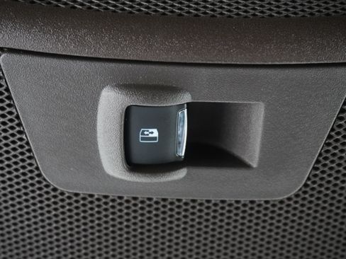 Used 2018 Ford F150 King Ranch w/ Equipment Group 601A Luxury AWD/4WD image 28
