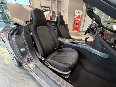 Used 2007 MAZDA MX-5 Miata Touring RWD image 4