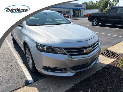 Used 2016 Chevrolet Impala LT FWD image 1