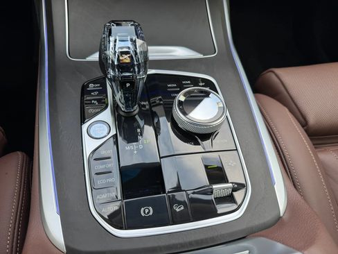 Used 2020 BMW X7 xDrive40i w/ Executive Package AWD/4WD image 42