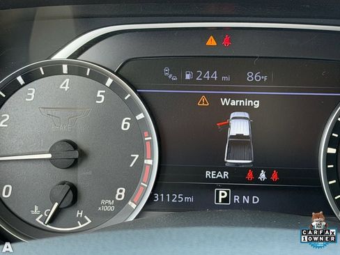 Used 2024 Nissan Titan SV w/ SV Convenience Package image 25