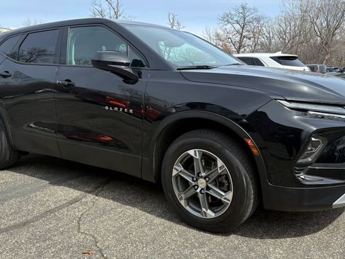 Used 2023 Chevrolet Blazer LT image 12