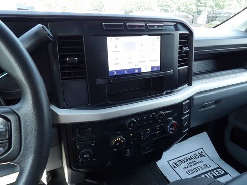 Used 2023 Ford F250 XL w/ XL Driver Assist Package AWD/4WD image 22