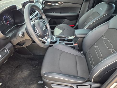 Used 2023 Kia Forte GT-Line w/ GT-Line Technology Package FWD image 11