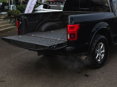 Used 2018 Ford F150 Platinum w/ Technology Package image 9