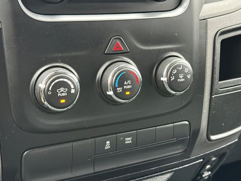 Used 2018 RAM 1500 Tradesman w/ Popular Equipment Group RWD image 13