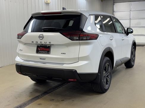 New 2026 Nissan Rogue SV w/ Cold Weather Package image 5