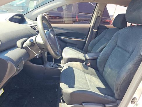 Used 2010 Toyota Yaris 4DR SEDAN image 7