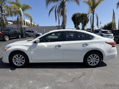 Used 2014 Nissan Altima 2.5 S FWD image 6