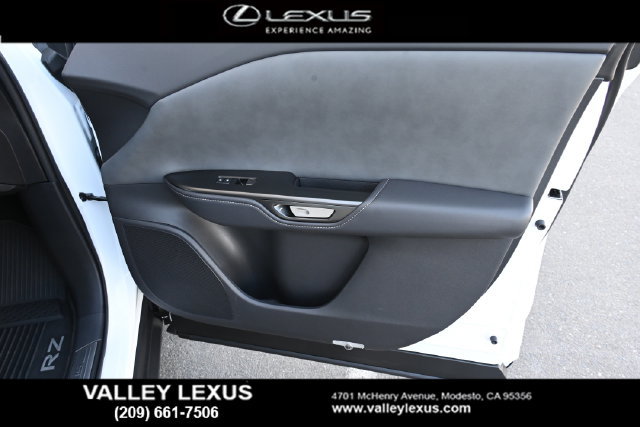 Certified 2026 Lexus RZ 450e AWD w/ Accessory Package (Z2) image 21