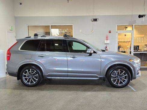 Used 2016 Volvo XC90 T6 Momentum w/ Momentum Plus Package image 4