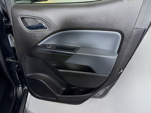 Used 2021 Chevrolet Colorado Z71 w/ Z71 Midnight Edition image 27