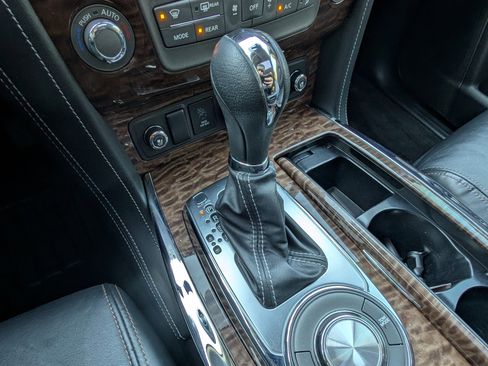 Used 2019 Nissan Armada Platinum w/ Captain's Chairs Package image 33