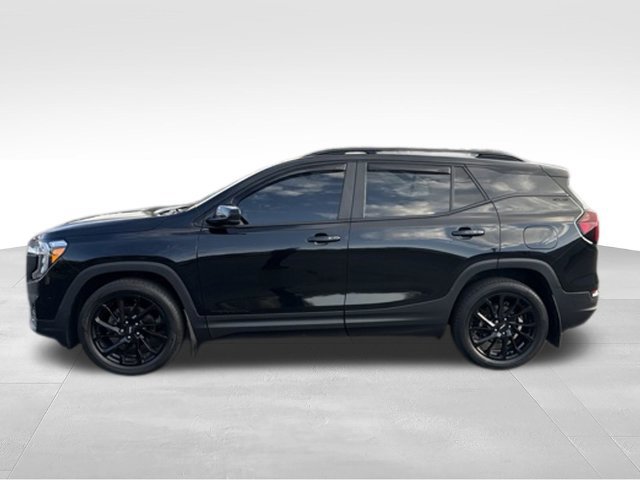 Used 2023 GMC Terrain SLE w/ Elevation Edition FWD image 4