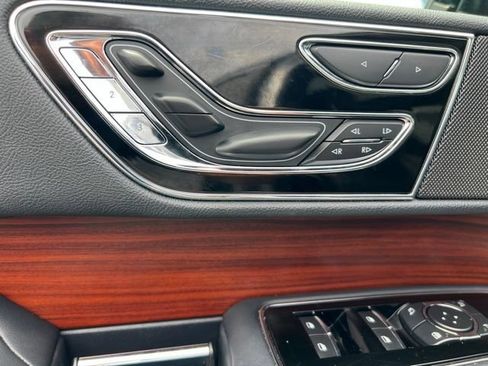Used 2022 Lincoln Navigator L Reserve RWD image 26