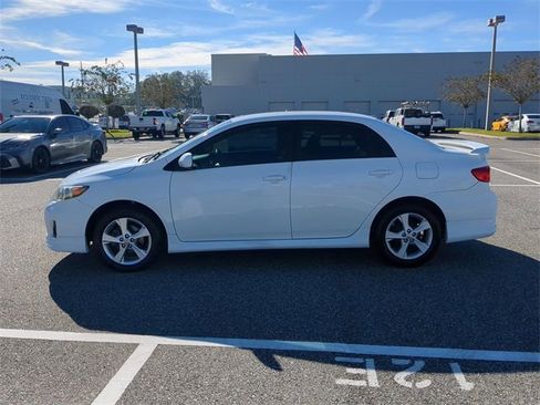 Used 2011 Toyota Corolla S image 7