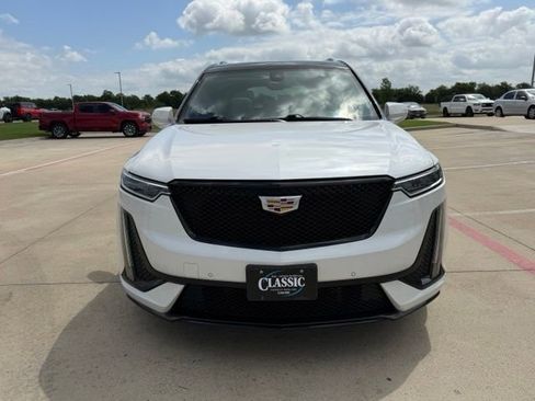 Used 2023 Cadillac XT6 Sport AWD/4WD image 8