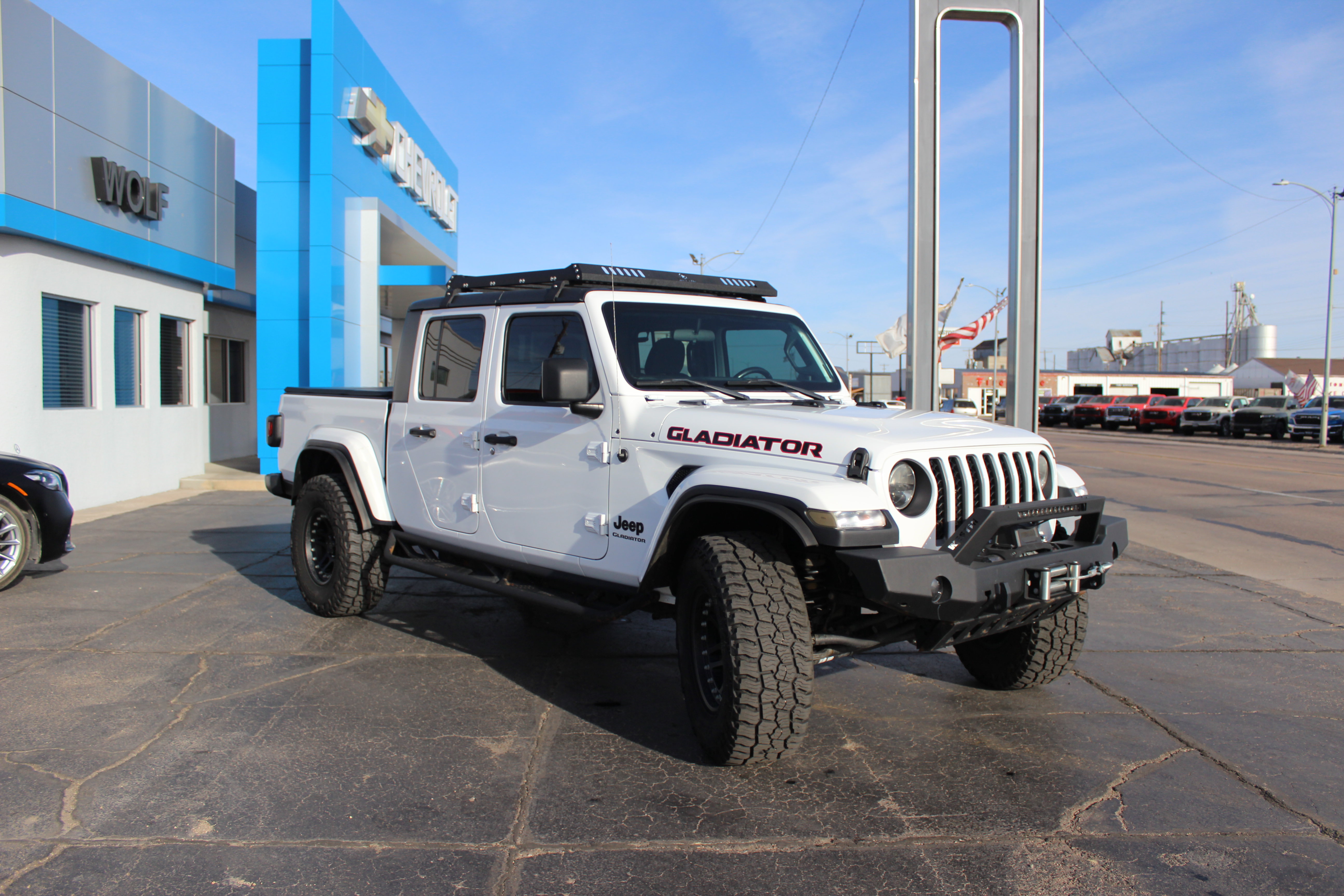 Used 2020 Jeep Gladiator Sport AWD/4WD image 4