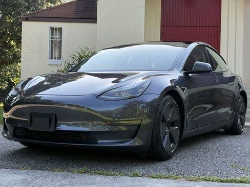 Used 2021 Tesla Model 3 Standard Range Plus RWD image 17