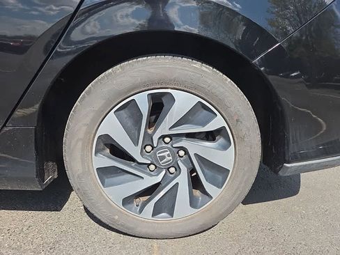 Used 2018 Honda Civic LX image 9