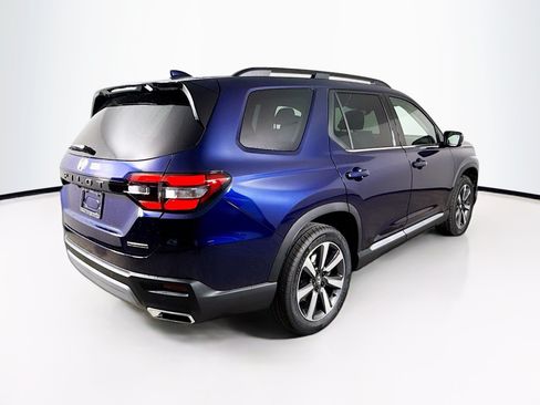 Certified 2025 Honda Pilot Touring image 34