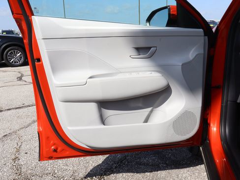 Used 2024 Hyundai Kona SEL FWD image 15