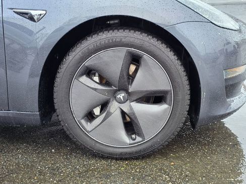 Used 2018 Tesla Model 3 Long Range image 9