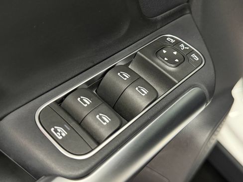 Used 2023 Mercedes-Benz GLA 250 4MATIC image 21