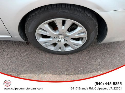 Used 2010 Toyota Avalon XLS FWD image 25