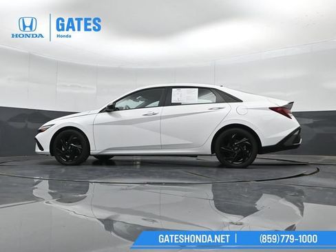 Used 2026 Hyundai Elantra Sport FWD image 41