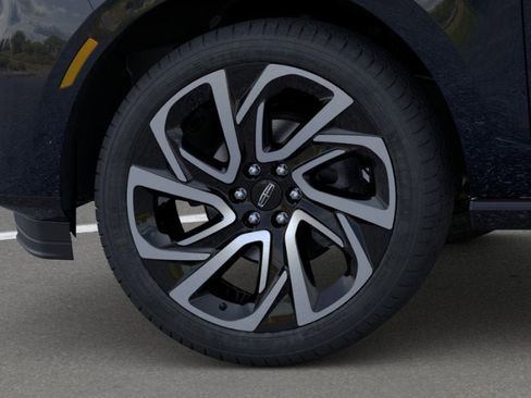 New 2026 Lincoln Navigator Reserve AWD/4WD image 19