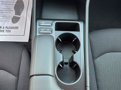 Used 2025 Hyundai Sonata SEL FWD image 18