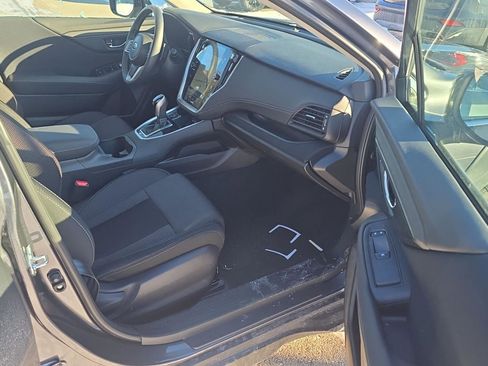 Used 2025 Subaru Outback Premium w/ Popular Package #1A image 18