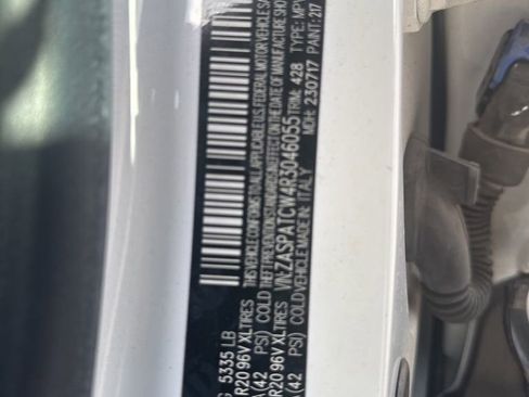 Used 2024 Alfa Romeo Tonale Ti w/ Premium Interior Package image 14