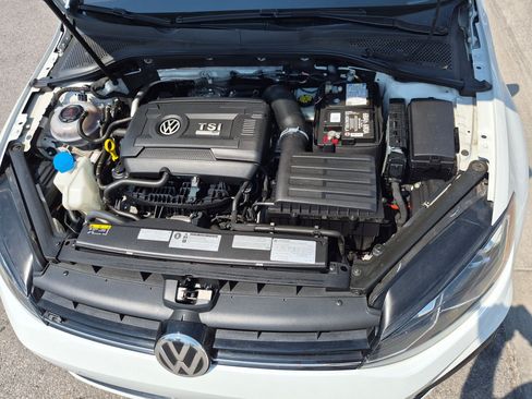 Used 2019 Volkswagen Golf R 4-Door AWD/4WD image 35