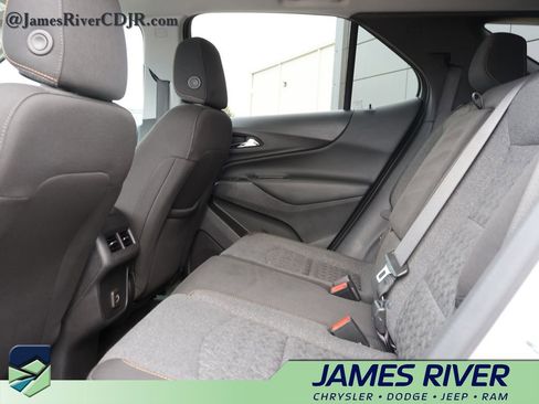 Used 2024 Chevrolet Equinox LT image 18