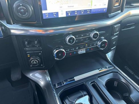 Used 2022 Ford F150 Lariat w/ Max Trailer Tow Package image 24