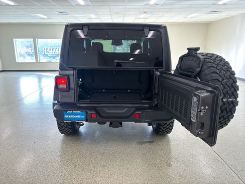 New 2026 Jeep Wrangler Sport AWD/4WD image 12