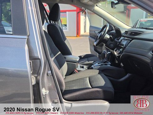 Used 2020 Nissan Rogue SV FWD image 14