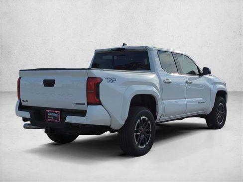 Certified 2025 Toyota Tacoma TRD Sport image 2