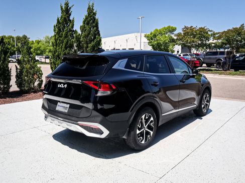 Used 2024 Kia Sportage EX FWD image 11