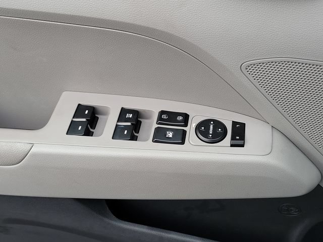 Used 2020 Hyundai Elantra SE FWD image 16