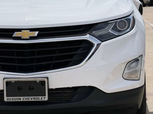 Used 2020 Chevrolet Equinox LS w/ LPO, Floor Liner Package FWD image 8