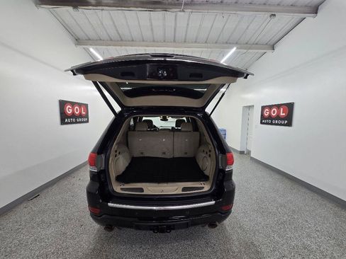 Used 2017 Jeep Grand Cherokee Overland AWD/4WD image 15