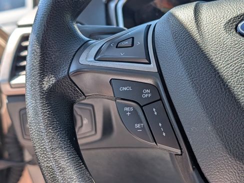 Used 2019 Ford Fusion SE FWD image 25