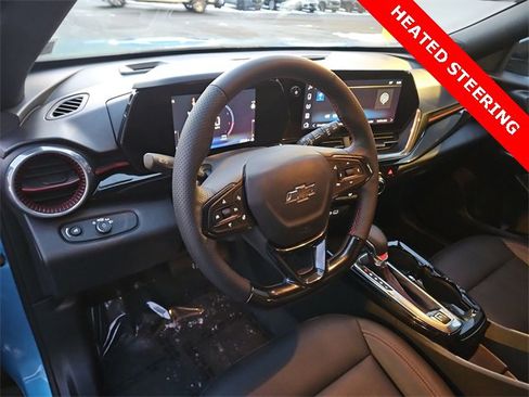 Certified 2025 Chevrolet Trax RS image 10