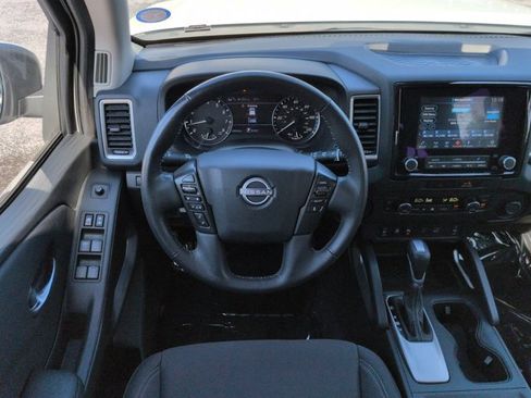 Certified 2022 Nissan Frontier SV RWD image 16